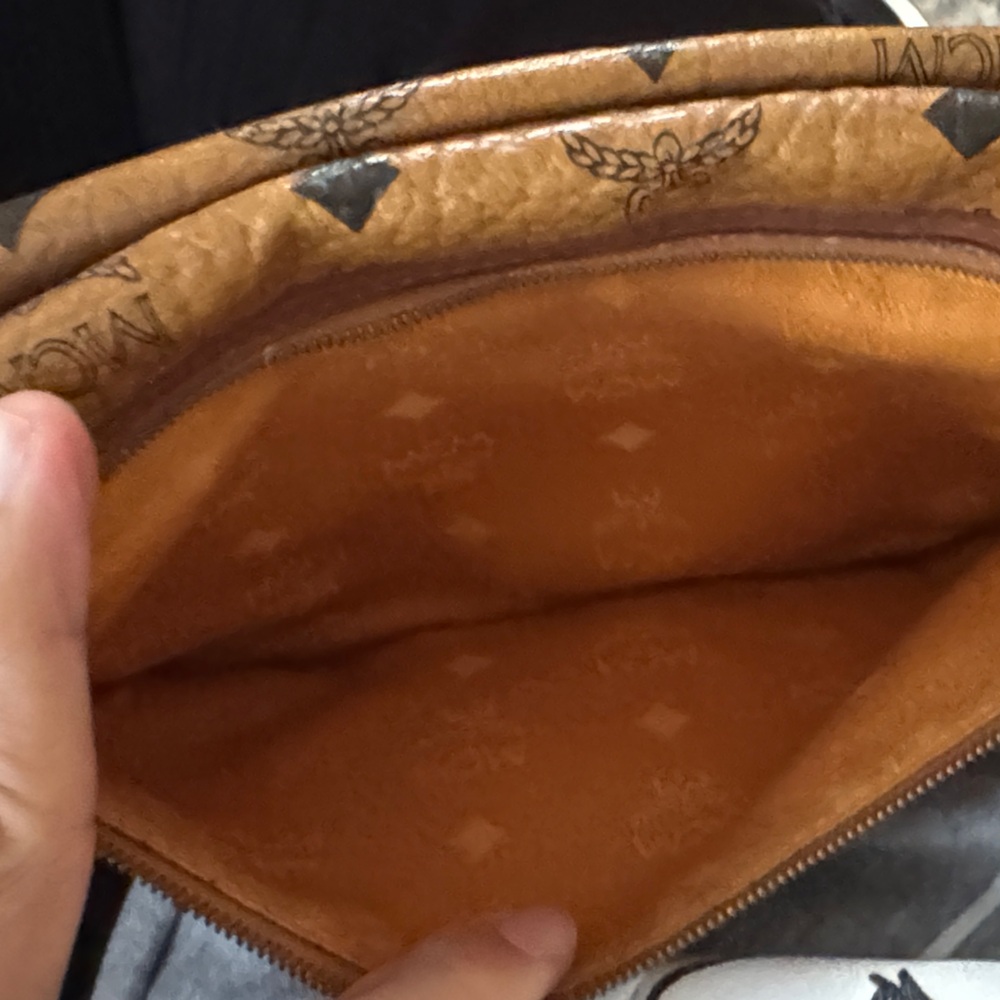 Reposhing MCM - Picture 6 of 6
